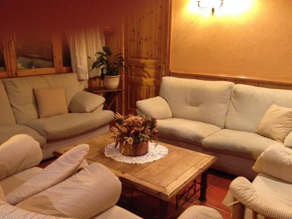 Hotel Estanys Blaus ตาวาสกัน ภายนอก รูปภาพ